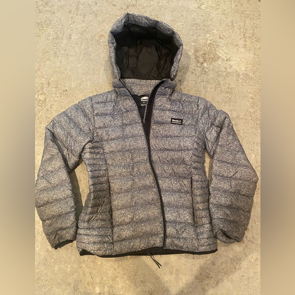 ROOTS Down Puffer jacket size Small salt and pepper